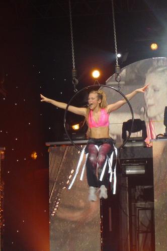 lorie a son concert 2004